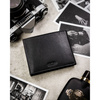 Duży, skórzany portfel męski w czarnym kolorze bez zapięcia zewnętrznego - Peterson