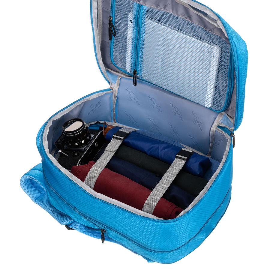 Podróżny plecak z poliestru w niebieskim kolorze wyposażony w oddychające szelki - Peterson