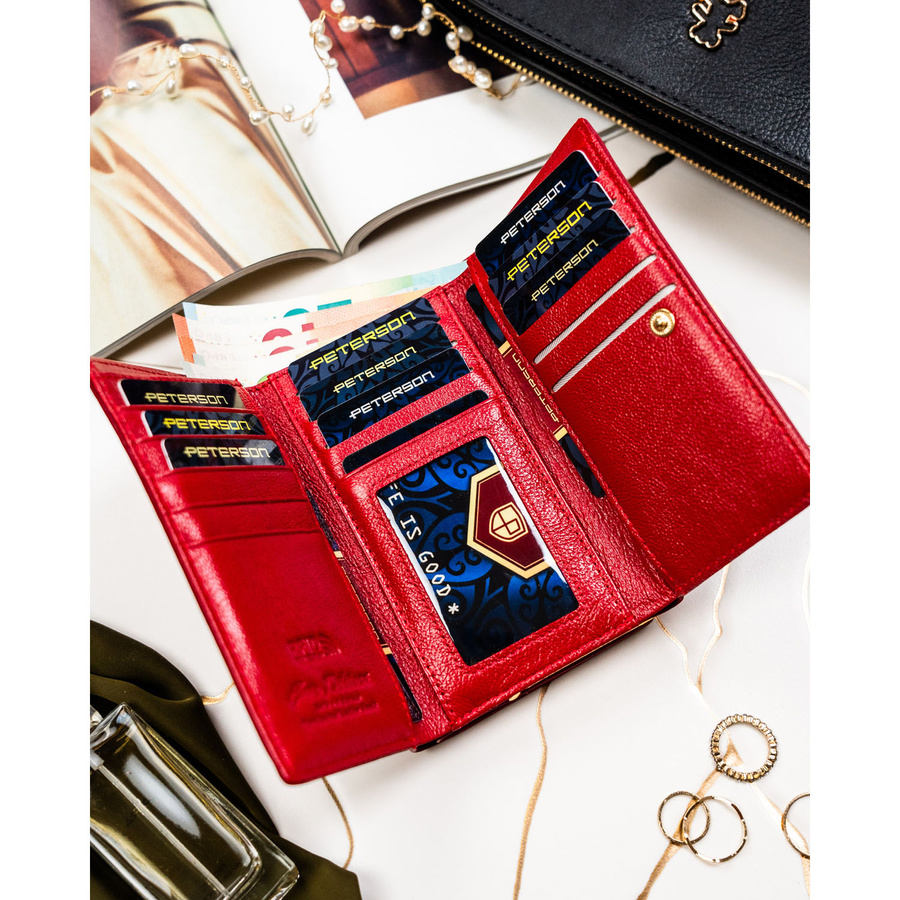 Czerwony portfel damski wykonany ze skóry naturalnej i ekologicznej - Peterson