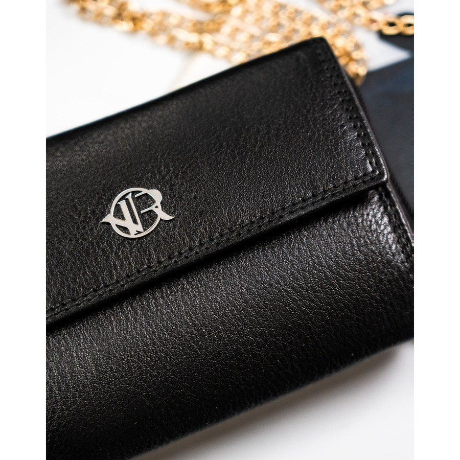 Modny, skórzany portfel damski na zatrzask w czarnym kolorze - Rovicky