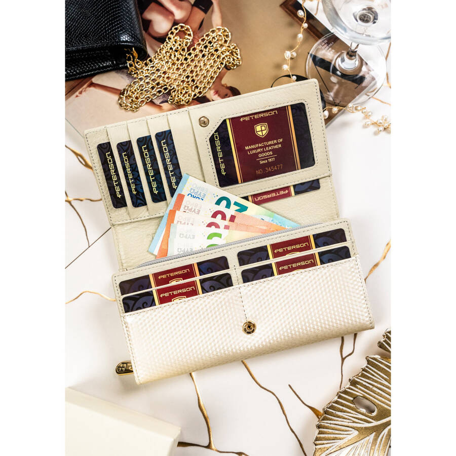 Elegancki skórzany portfel damski beżowy na dowód rejestracyjny - Peterson