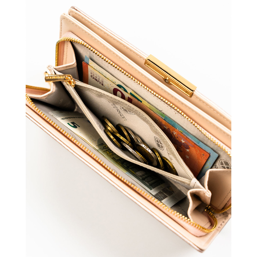 Beżowy portfel damski ze skóry ekologicznej zamykany na zatrzask i suwak - Peterson