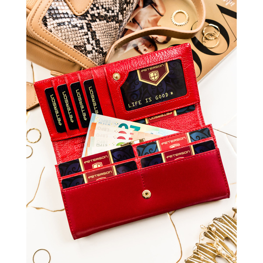 Duży, czerwony portfel damski wykonany ze skóry naturalnej i ekologicznej zamykany zatrzaskiem - Peterson