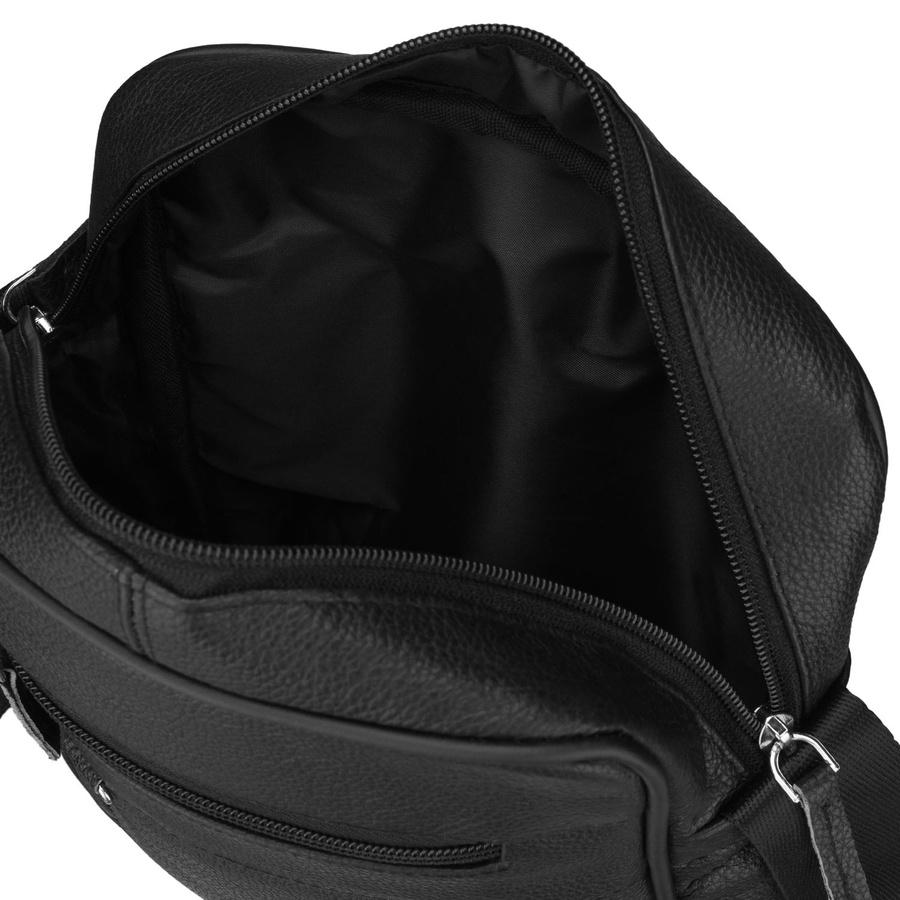 Listonoszka męska ze skóry naturalnej w czarnym kolorze, jednokomorowa - Rovicky