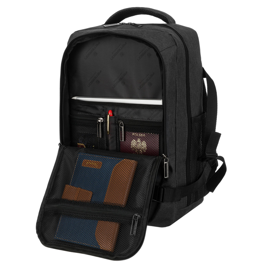 Pojemny, podróżny i czarny plecak z poliestru idealny na bagaż podręczny - Peterson