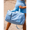 Błękitna, sportowa torba podróżna z poliestru z paskiem na ramię i uchwytem na walizkę - Peterson