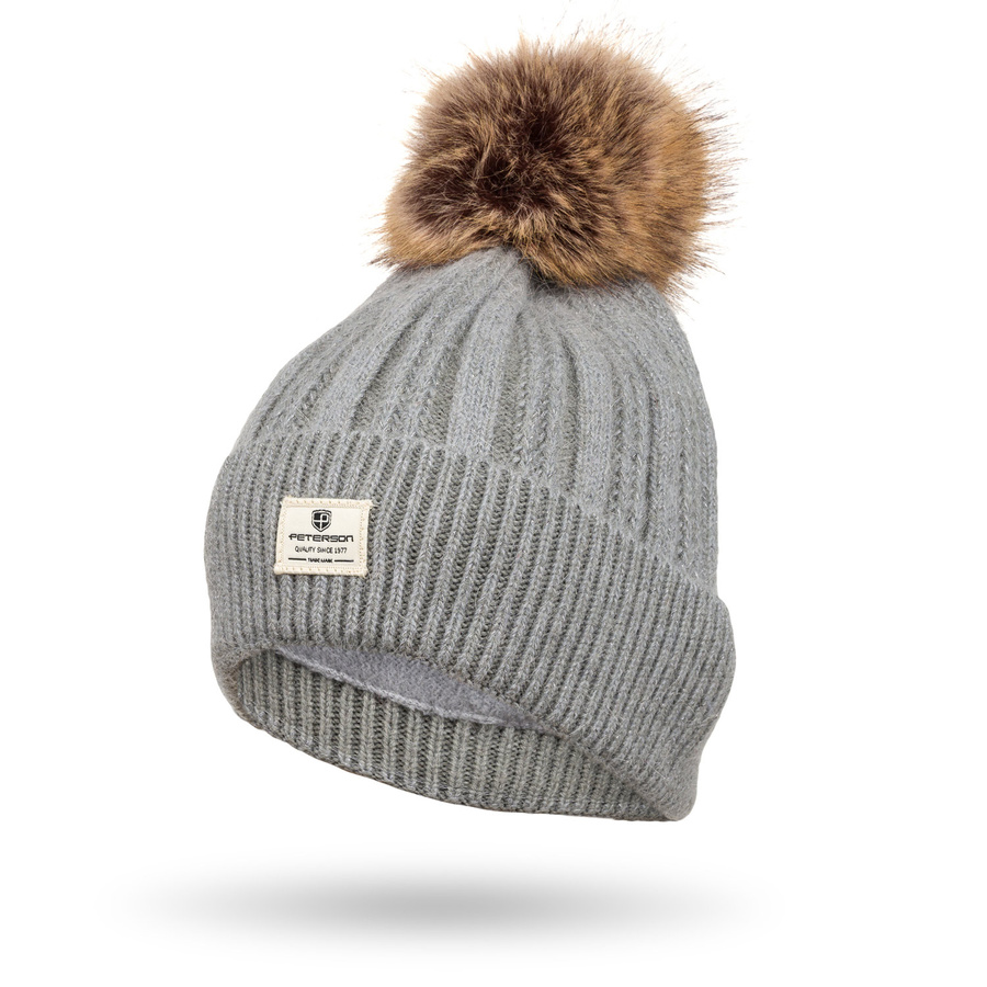 Ciepła czapka damska z futrzanym pomponem szara - Peterson