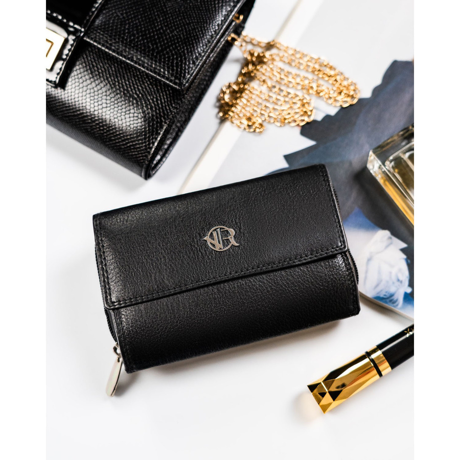 Modny, skórzany portfel damski na zatrzask w czarnym kolorze - Rovicky