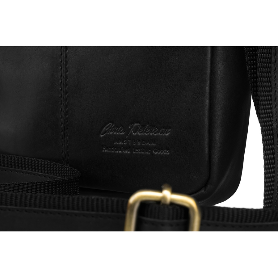 Klasyczna skórzana listonoszka męska z kieszonkami - Peterson