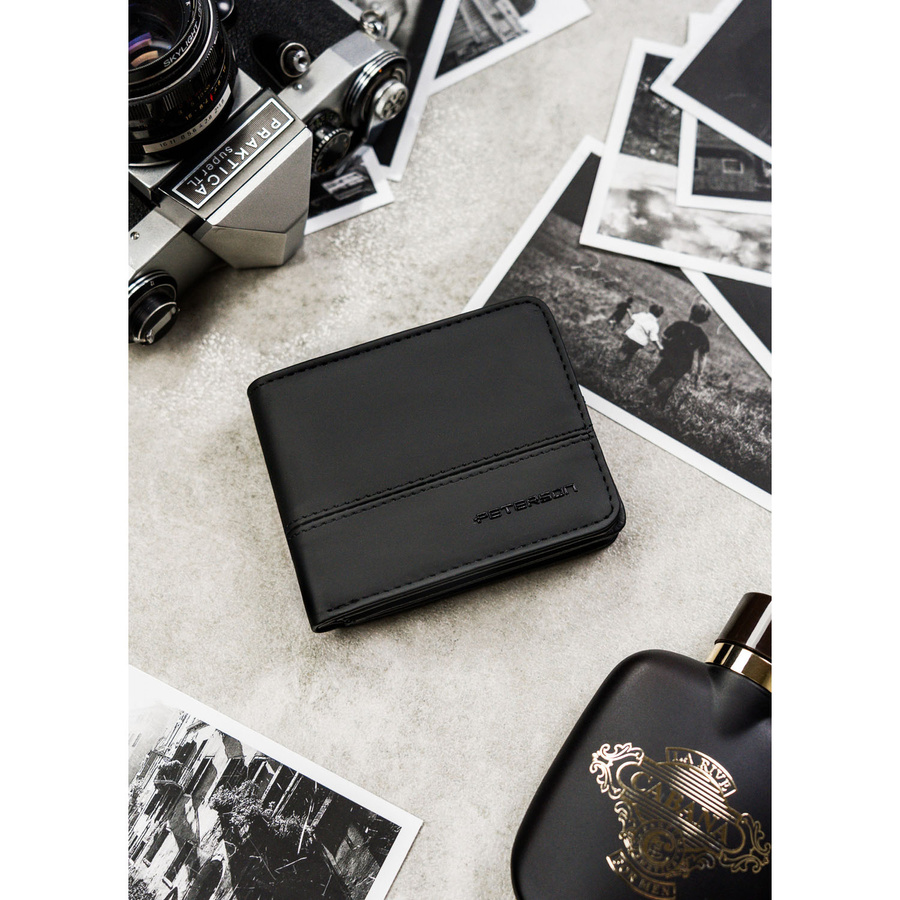 Czarny portfel męski w orientacji poziomej wykonany ze skóry ekologicznej - Peterson