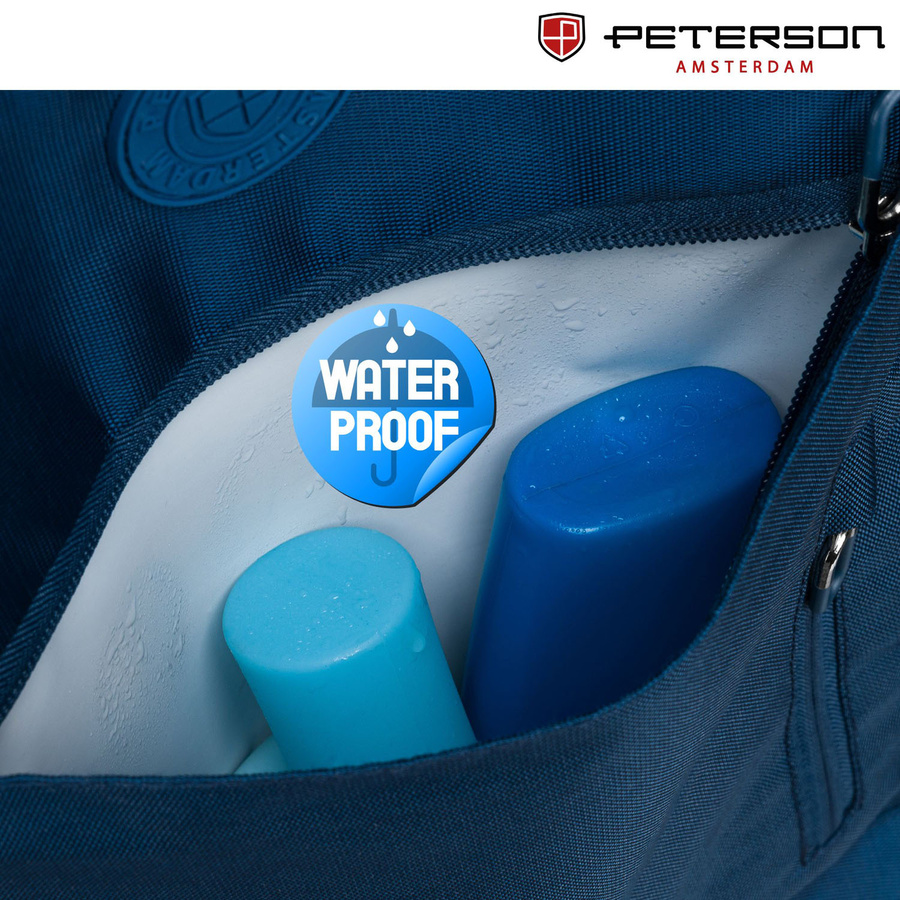 Plecak podróżny wykonany z cordury w granatowym kolorze, wyposażony w port USB - Peterson
