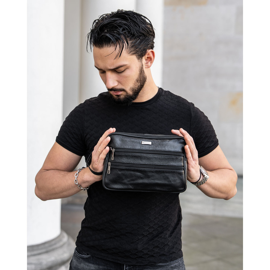 Skórzana saszetka męska w czarnym kolorze z kieszeniami zewnętrznymi - Rovicky