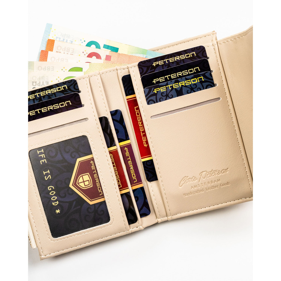 Poziomy, beżowy portfel damski ze skóry ekologicznej z tłoczeniem na wzór skóry krokodyla - Peterson