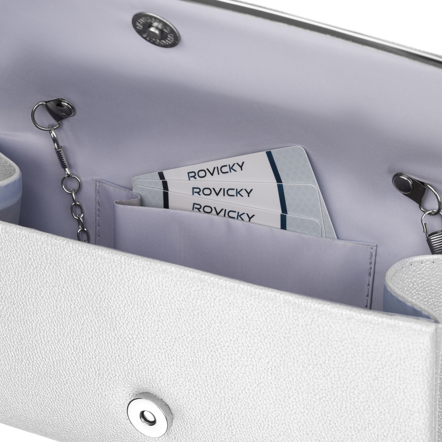 Elegancka kopertówka damska w srebrnym kolorze wykonana ze skóry ekologicznej, zawieszona na łańcuszku - Rovicky