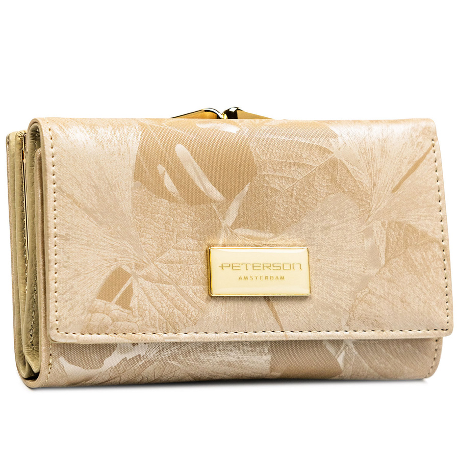 Beżowy portfel damski ze skóry naturalnej i ekologicznej w roślinny wzór, zamykany na bigiel i zatrzask - Peterson