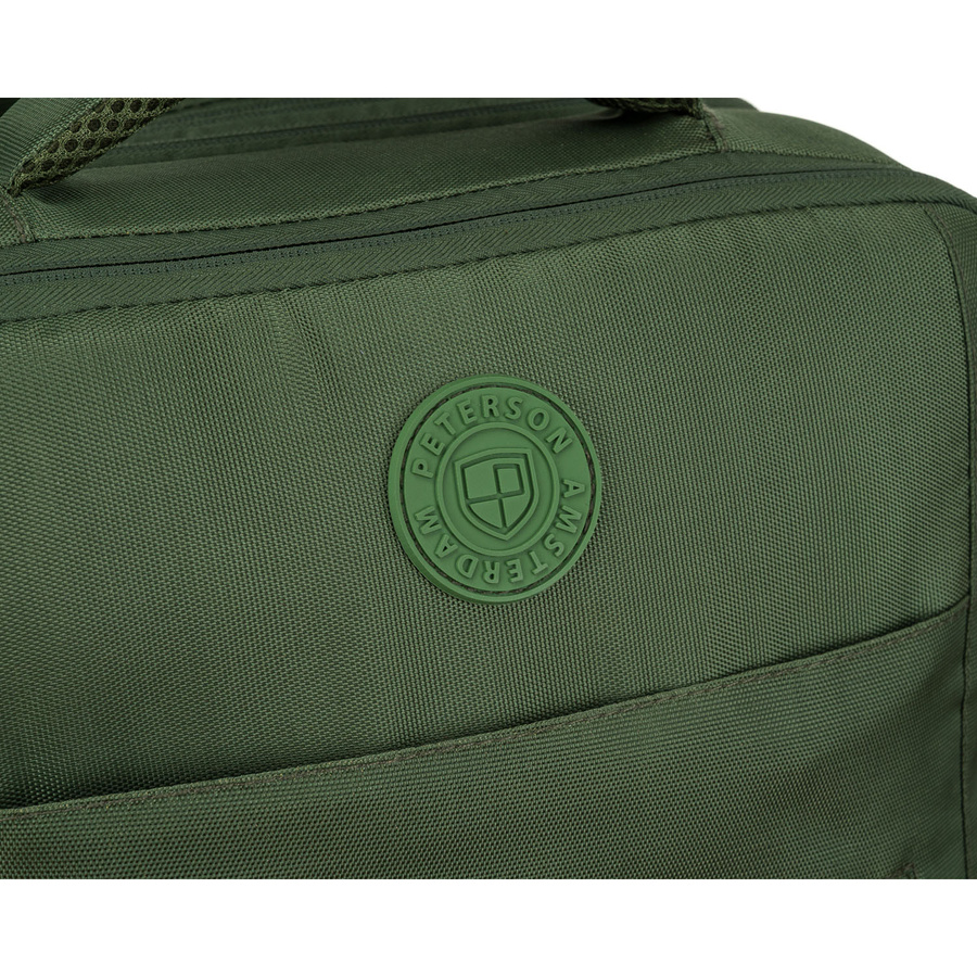 Zielony plecak podróżny z miejscem na laptopa i portem USB - Peterson