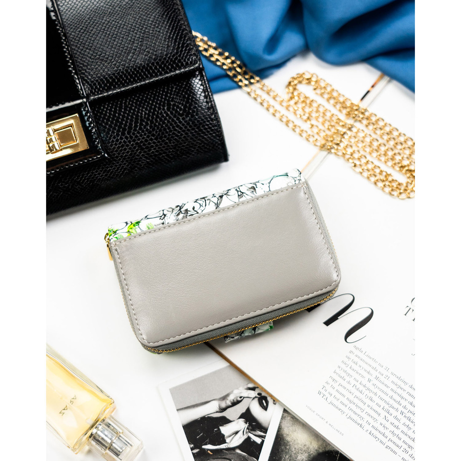 Pojemny, zielony portfel damski ze skóry naturalnej z systemem RFID - Peterson