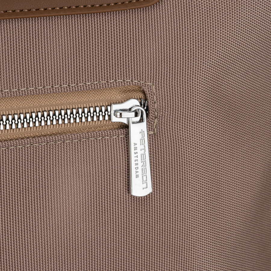 Beżowa shopperka damska na uchwytach i doczepianym pasku - Peterson