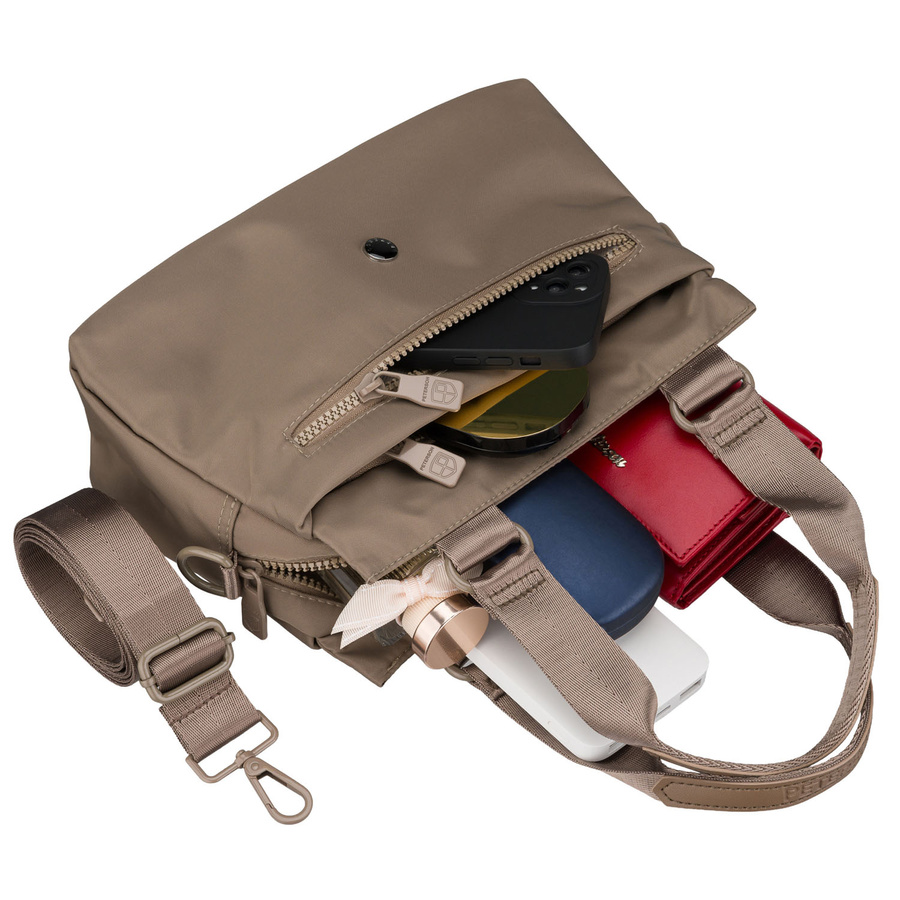 Beżowa listonoszka damska z poliestru zawieszona na uchwytach i doczepianym pasku - Peterson