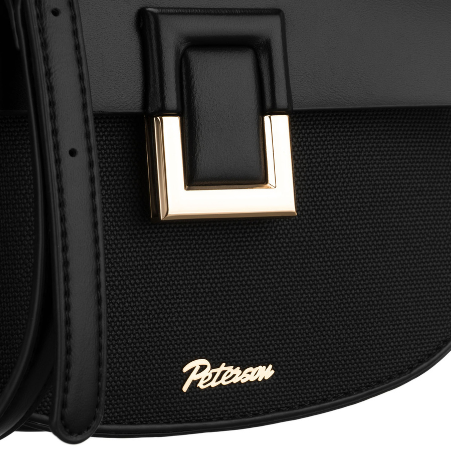 Czarna listonoszka damska zawieszona na regulowanym, dopinanym pasku - Peterson