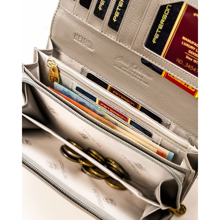 Portfel damski ze skóry naturalnej w brązowym kolorze, wyposażony w system RFID - Peterson