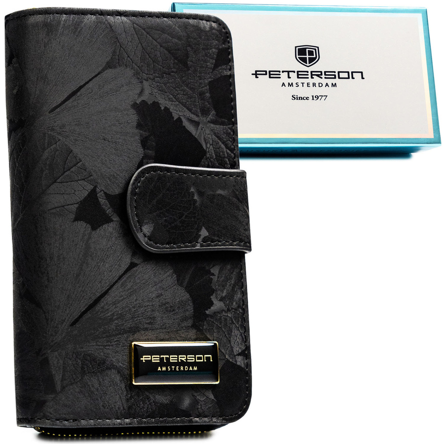 Duży, czarny portfel w orientacji pionowej wykonany ze skóry naturalnej i ekologicznej w czarnym kolorze - Peterson