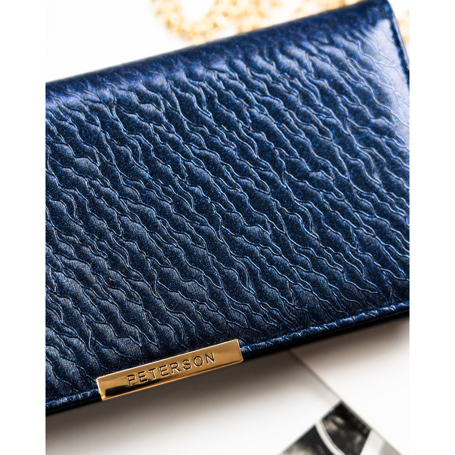 Portfel damski ze skóry ekologicznej w granatowym kolorze z systemem RFID - Peterson