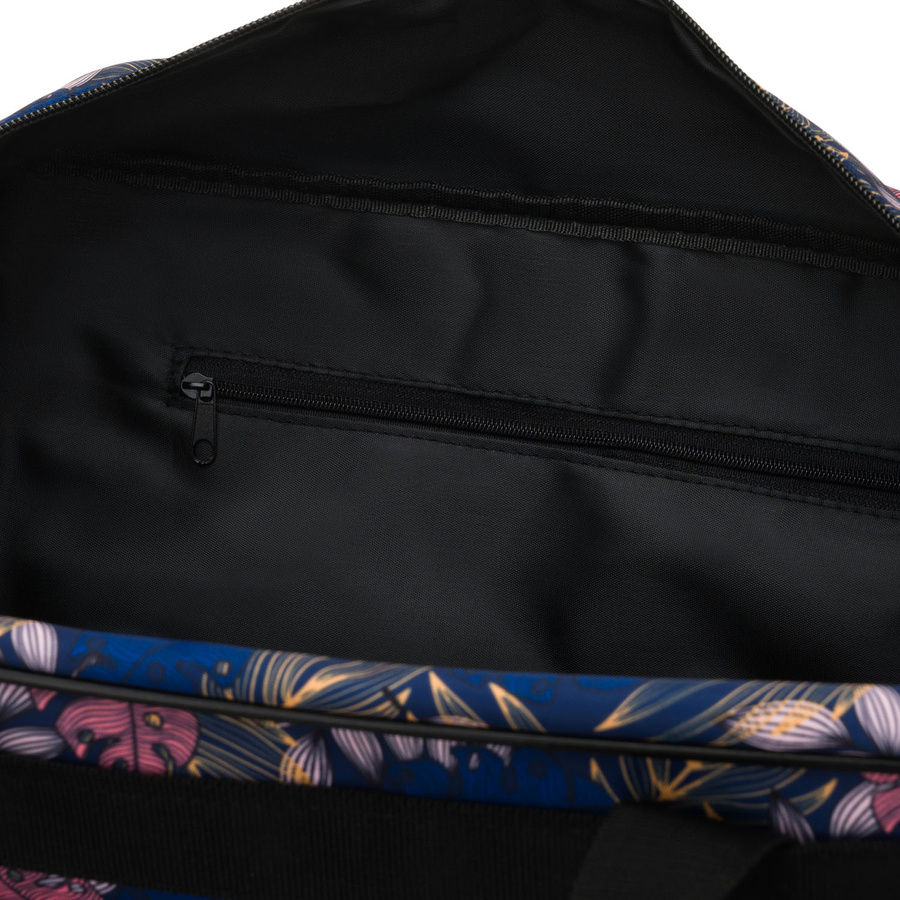 Torba podróżna wyposażona w dopinany pasek i zewnętrzną kieszeń zapinaną suwakiem - Rovicky