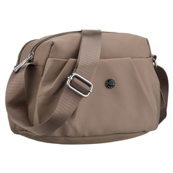 Beżowa, poręczna listonoszka damska z poliestru zawieszona na szerokim pasku - Peterson