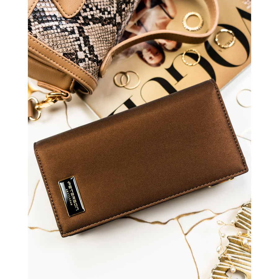 Brązowy portfel damski ze skóry naturalnej i ekologicznej z systemem RFID - Peterson