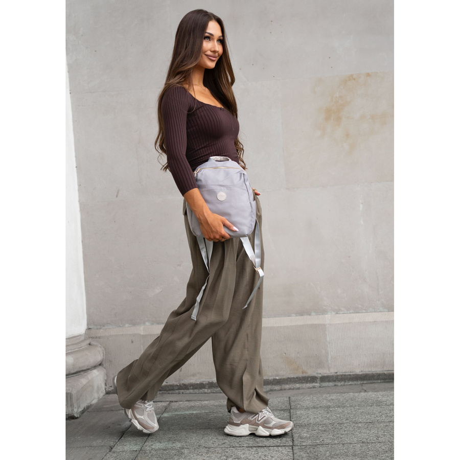 Szary plecak damski z nylonu i skóry ekologicznej z kieszonką zewnętrzną - Peterson