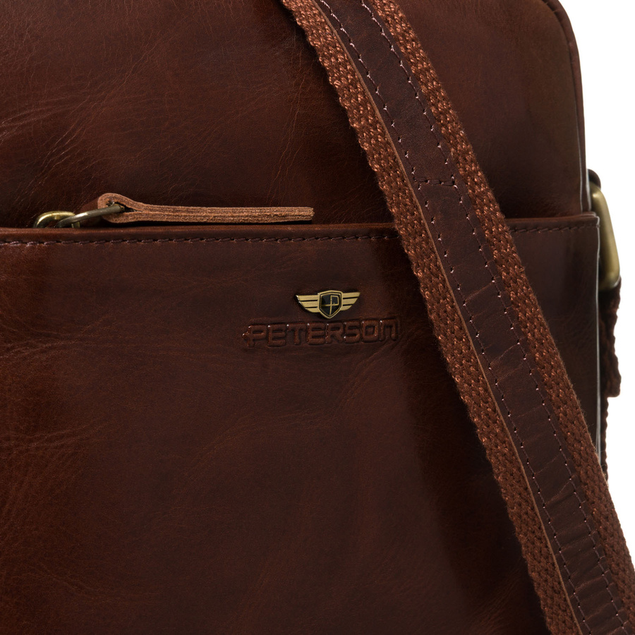 Brązowa torba-listonoszka ze skóry naturalnej z etui na klucze w zestawie - Peterson