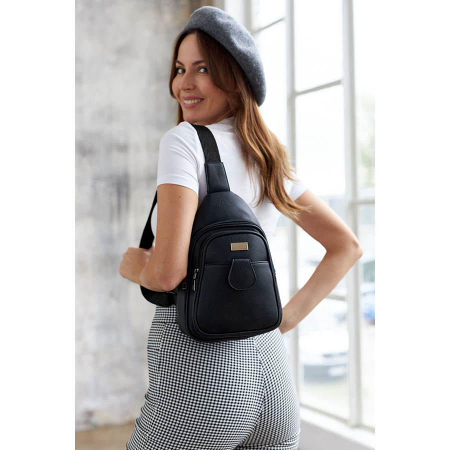 Czarna saszetka damska crossbody plecaczek na jedno ramię eko skóra Peterson