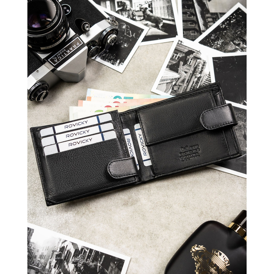 Duży, czarny portfel męski ze skóry naturalnej wyposażony w system RFID, zamykany na zatrzask - Rovicky