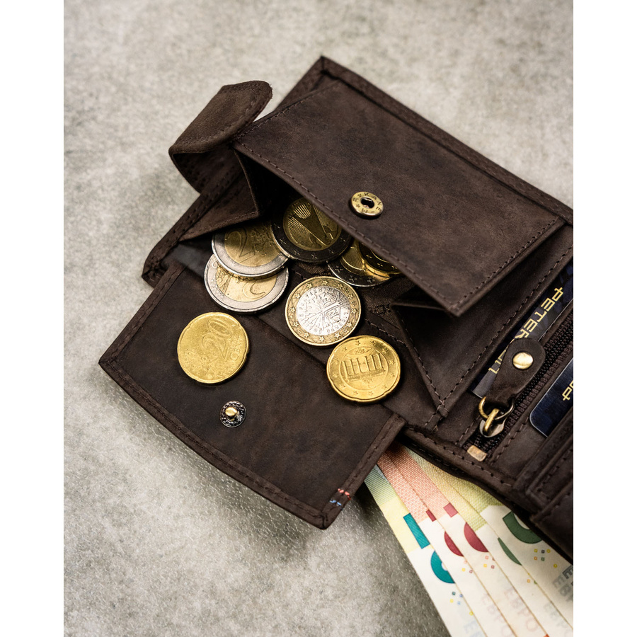 Zestaw prezentowy: brelok i brązowy, skórzany portfel męski z zapięciem na zatrzask - Peterson