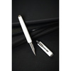 Biało-srebrny długopis metalowy z czarnym wkładem - Peterson