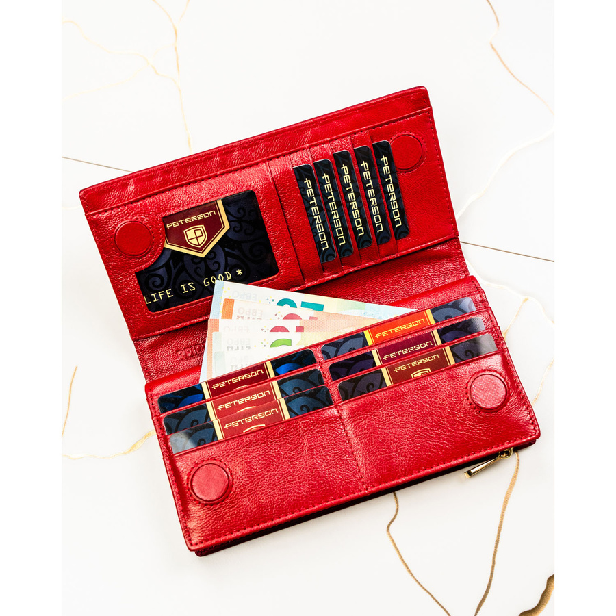 Czerwony portfel damski wykonany ze skóry naturalnej i ekologicznej zamykany na magnes i suwak - Peterson