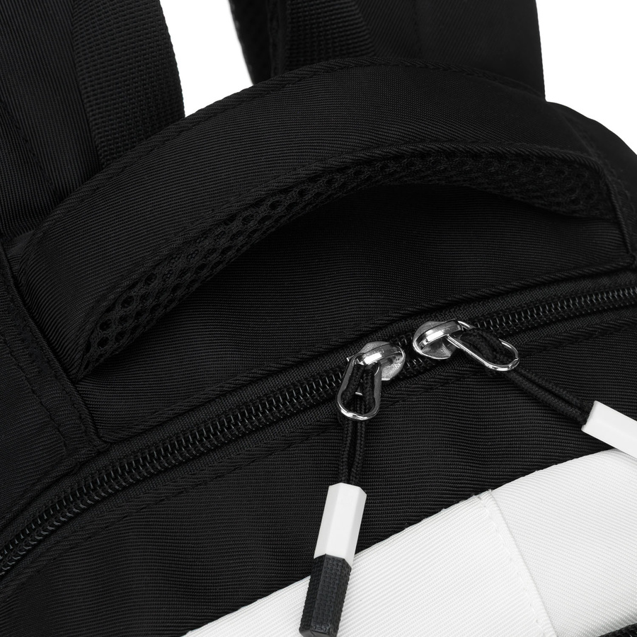 Młodzieżowy plecak szkolny z poliestru w czarnym kolorze z przegrodą na laptopa, odporny na wilgoć - Peterson