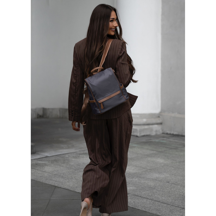 Szary plecak damski z nylonu i skóry ekologicznej z doczepianym paskiem, jednokomorowy - Peterson