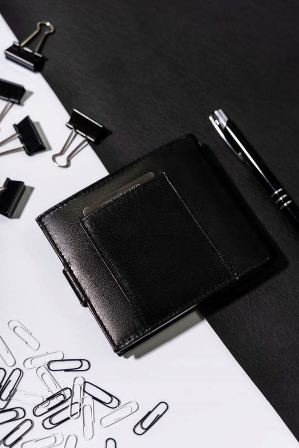 Klasyczny, poziomy portfel męski ze skóry naturalnej - Always Wild