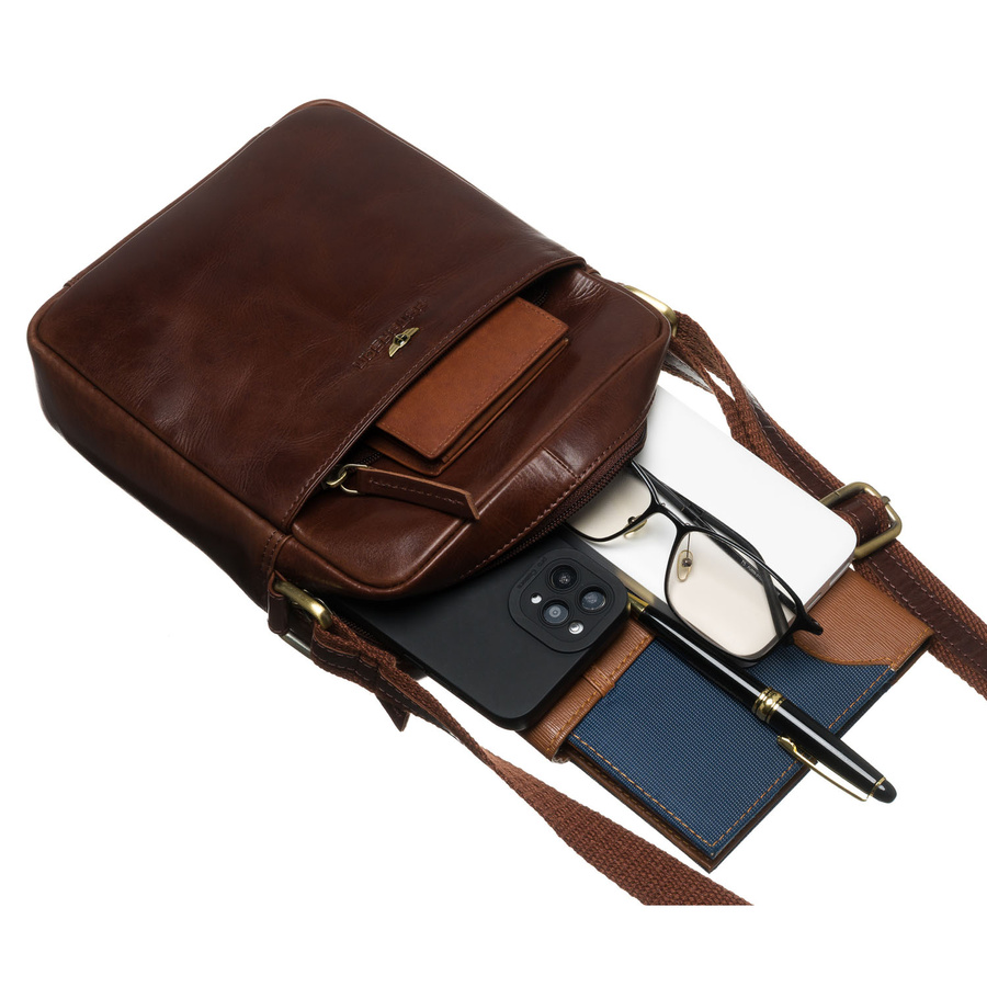 Brązowa torba-listonoszka ze skóry naturalnej z etui na klucze w zestawie - Peterson