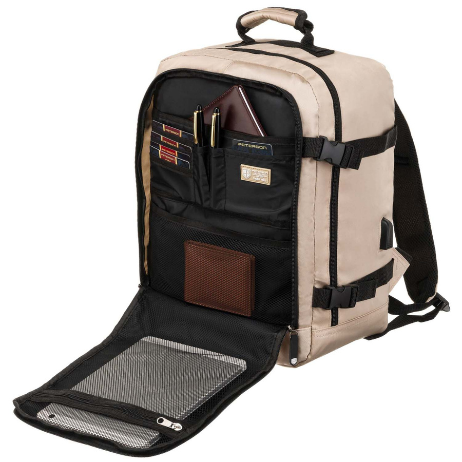 Beżowy plecak kabinowy z wodoodpornego poliestru wyposażony w uchwyt na walizkę - Peterson