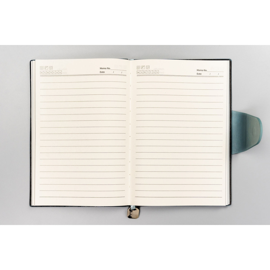 Notatnik w formacie A5 w błękitnym kolorze z magnetycznym zapięciem i wbudowaną zakładką - Peterson