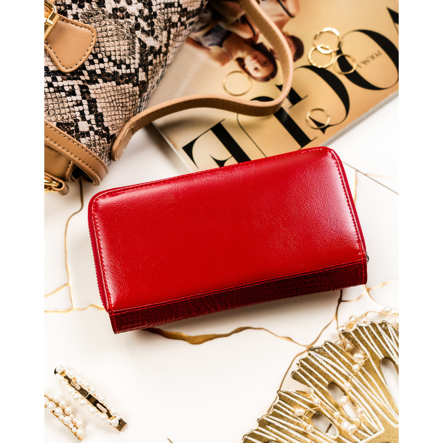 Duży, czerwony portfel damski ze skóry naturalnej zamykany na suwak i zatrzask - Peterson