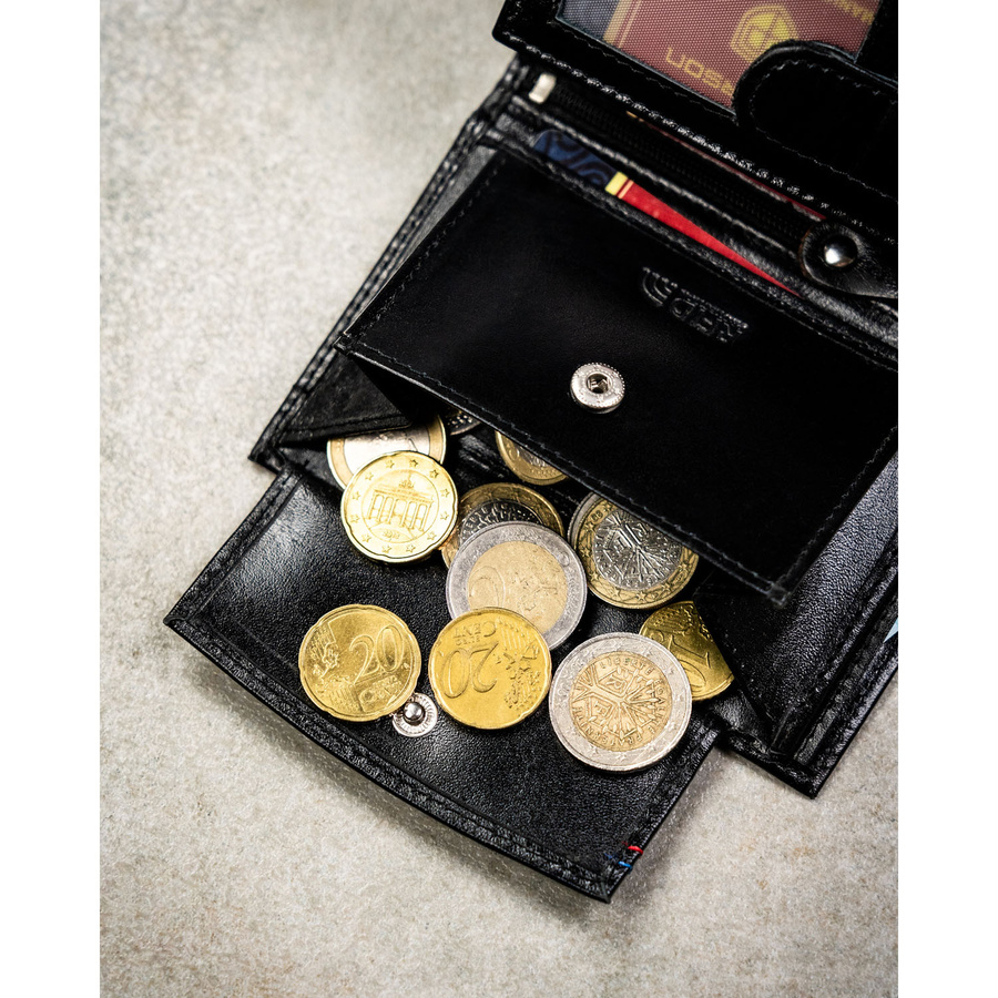 Elegancki portfel męski ze skóry naturalnej w czarnym kolorze w zestawie z brelokiem - Peterson