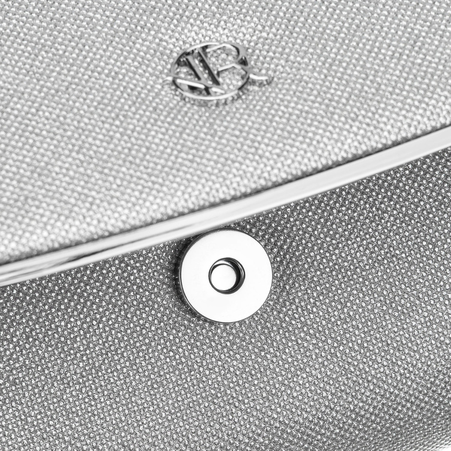 Srebrna, elegancka torebka damska wykonana z tkaniny syntetycznej zamykana klipsem magnetycznym - Rovicky