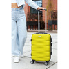 Średnia walizka z tworzywa ABS+ w żółtym kolorze wyposażona w szyfrowany zamek - Peterson