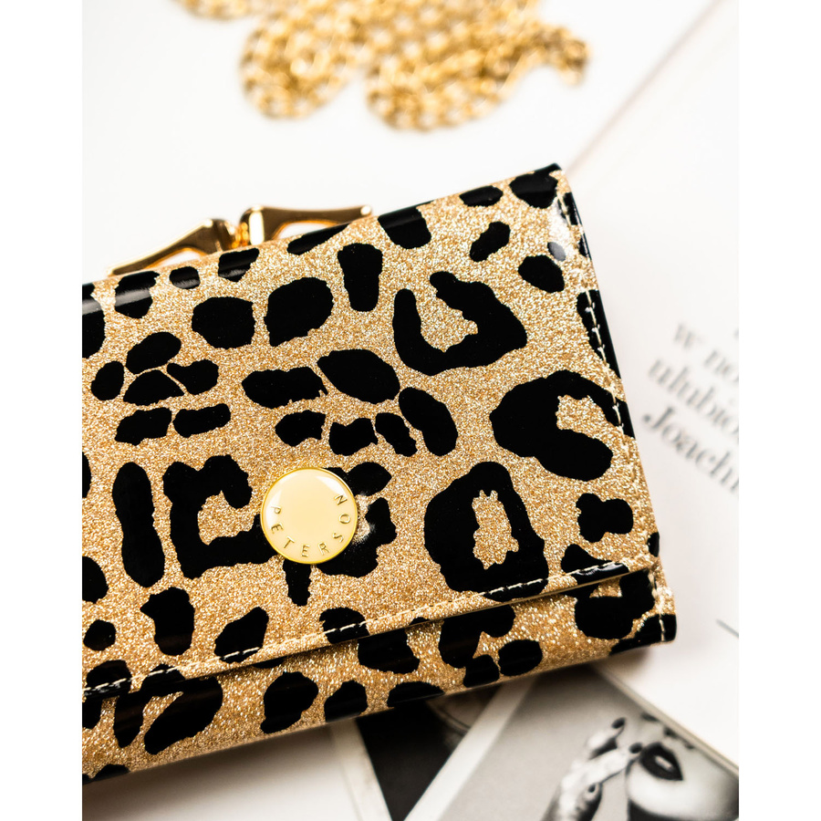 Złoty portfel damski ze skóry ekologicznej i naturalnej w cętki, zamykany biglem i zatrzaskiem - Peterson