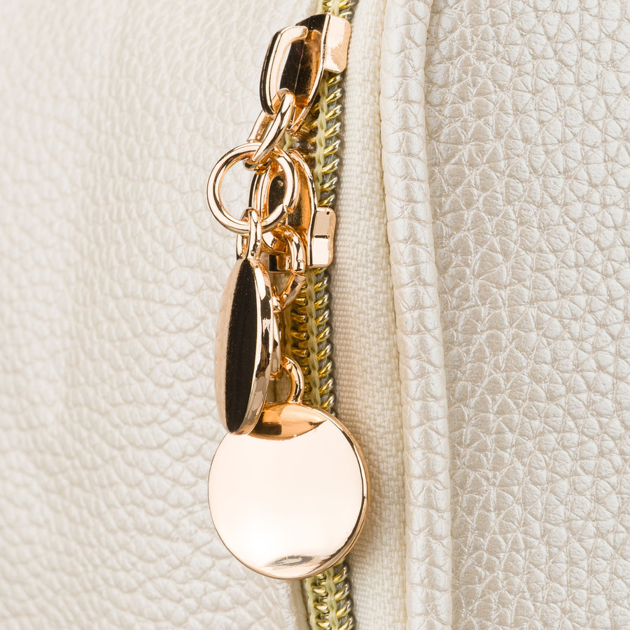 Praktyczna kosmetyczka ze skóry ekologicznej w jasnobeżowym kolorze - Rovicky