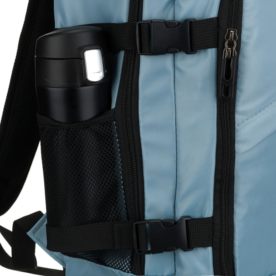 Plecak podróżny w niebieskim kolorze, dwukomorowy i zawieszony na regulowanych szelkach - Peterson